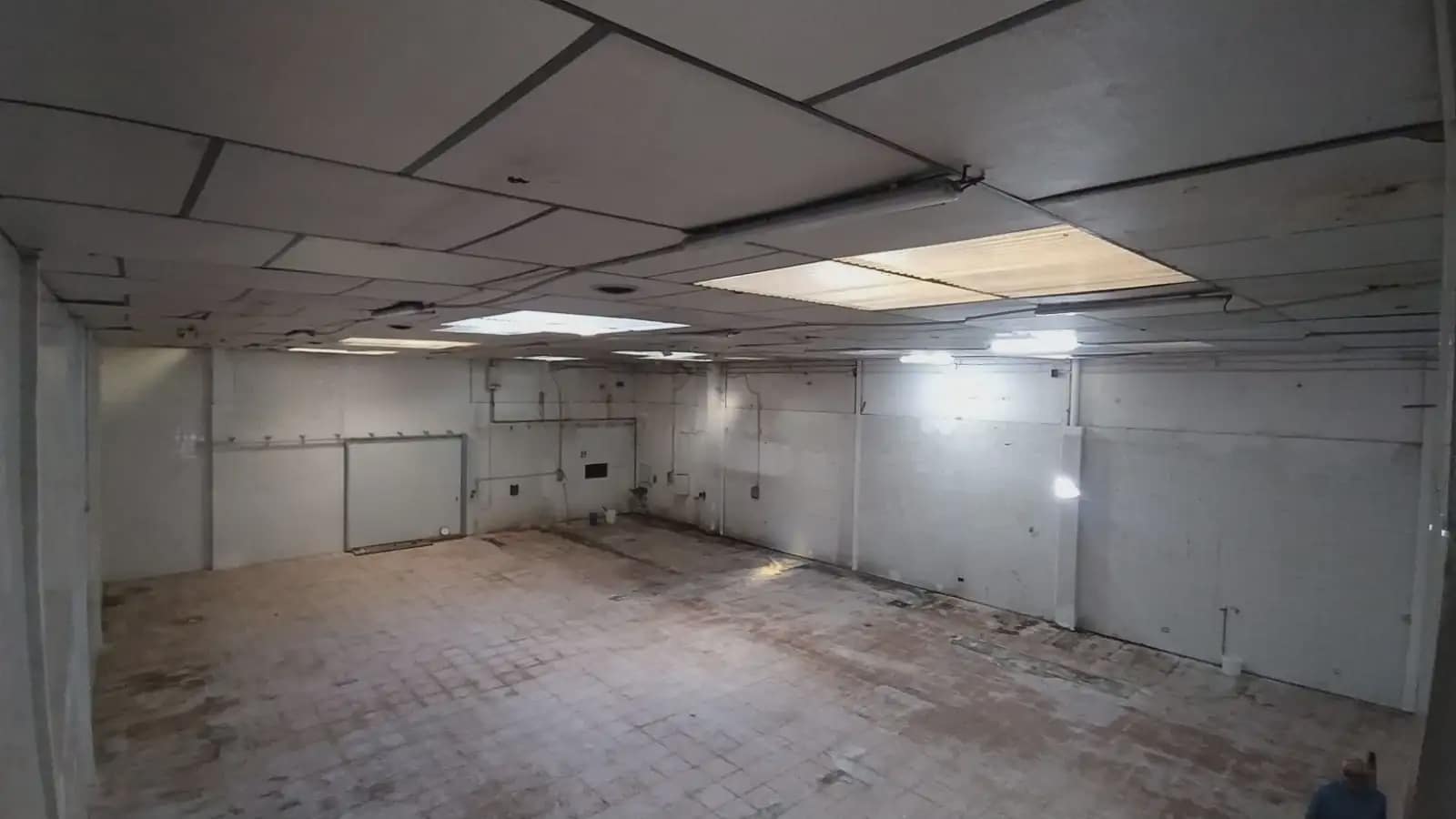 Kaupallinen vuokrattavana paikassa Manises - 1 900 € (Ref: 9847848)