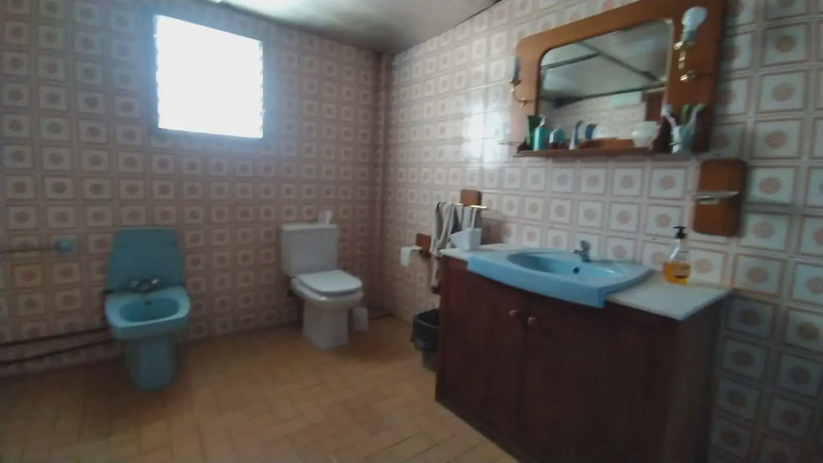 Kaupallinen vuokrattavana paikassa Manises - 1 900 € (Ref: 9847848)
