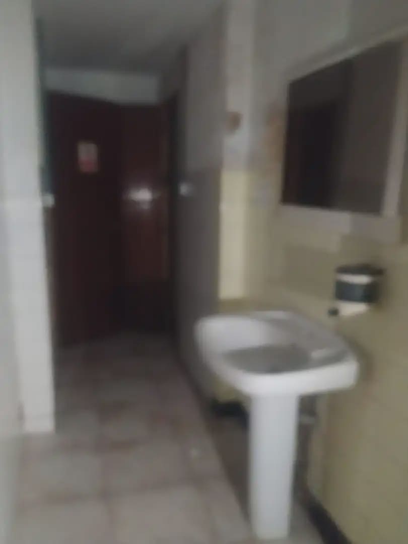 Commercieel te koop in Quart de Poblet - € 350.000 (Ref: 9858442)