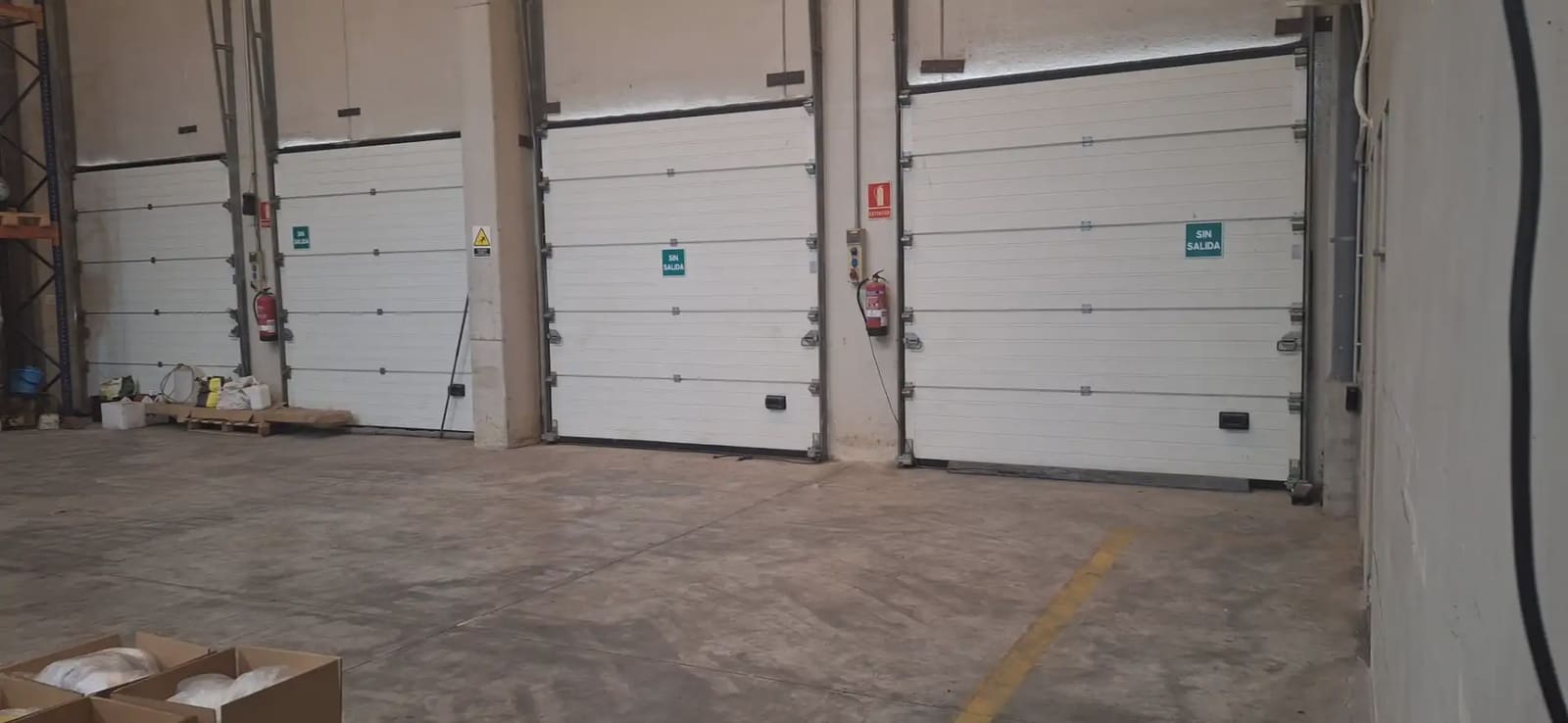 Erhverv til leje i La Pobla Llarga - € 3.000 (Ref: 9860824)