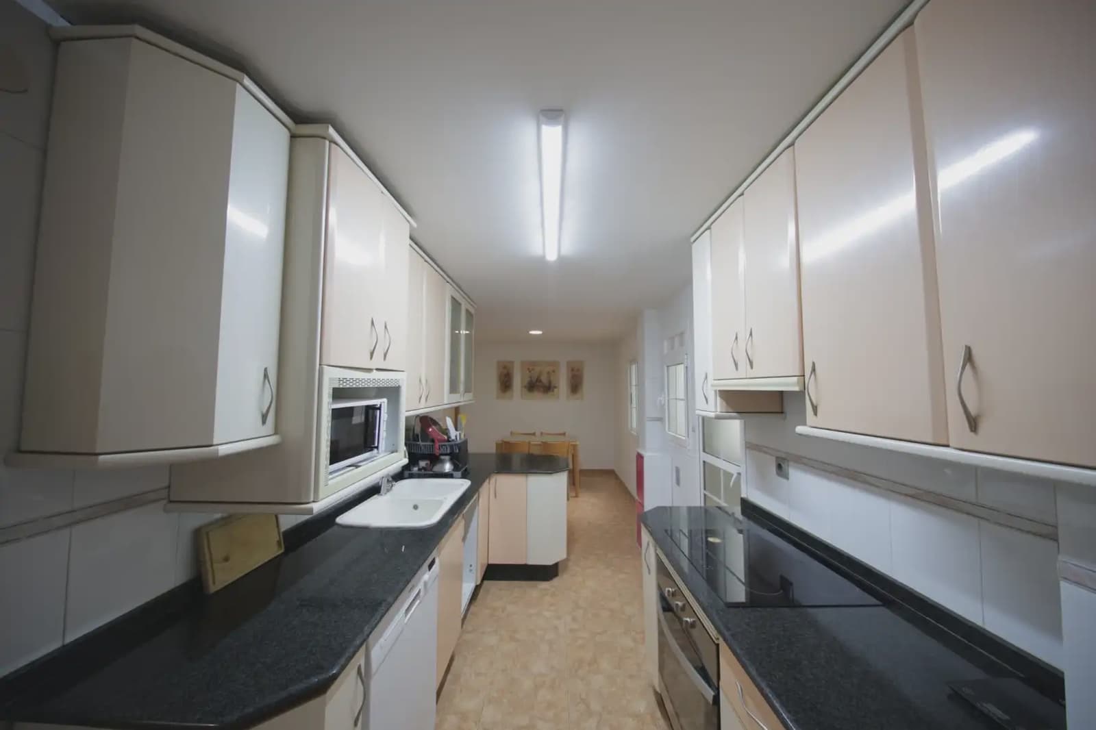 3 bedroom Flat for sale in Manises - € 255,000 (Ref: 9873849)