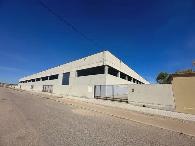 Commercial for rent in Villargordo del Cabriel - € 34,000 (Ref: 9880272)