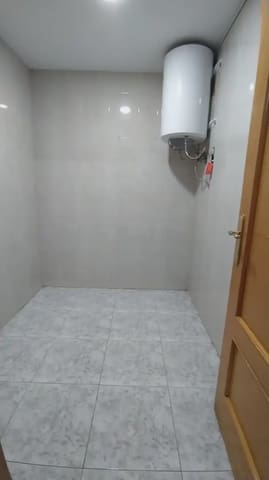 Komercyjne do wynajęcia w Xirivella z garażem - 4 500 € (Ref: 9896945)
