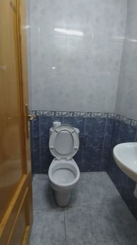 Komercyjne do wynajęcia w Xirivella z garażem - 4 500 € (Ref: 9896945)