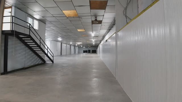 Komercyjne do wynajęcia w Xirivella z garażem - 4 500 € (Ref: 9896945)