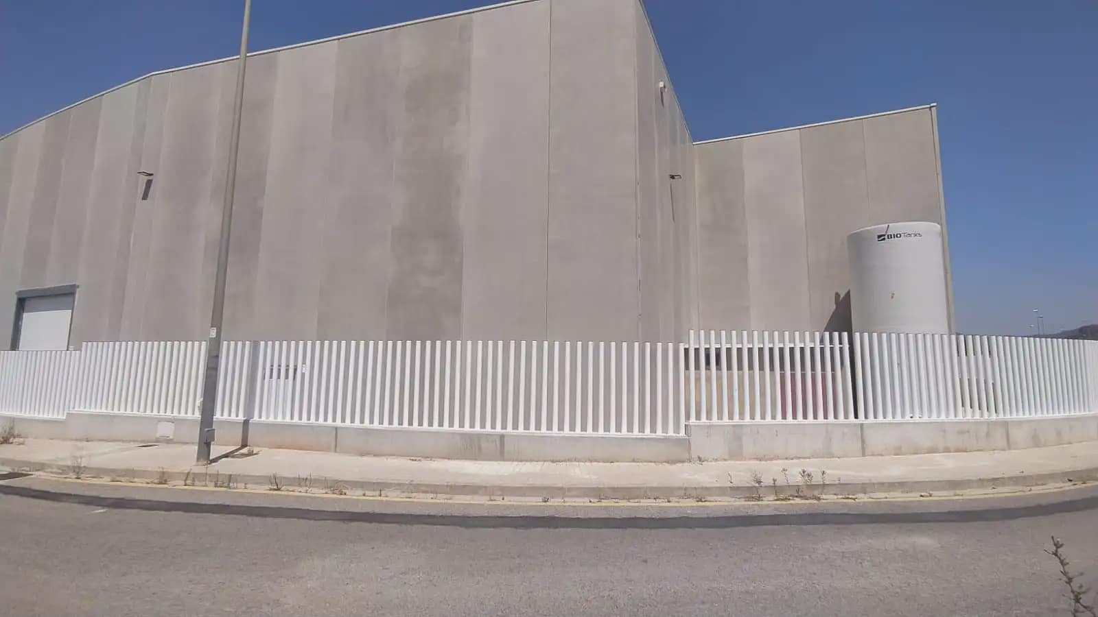 Commerciale in vendita in Naquera - 4.000.000 € (Rif: 9902220)