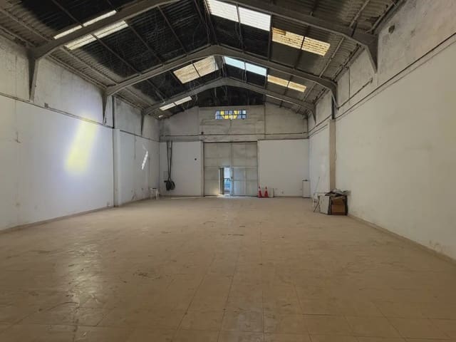 Commerciale da affittare in Manises - 1.400 € (Rif: 9904941)