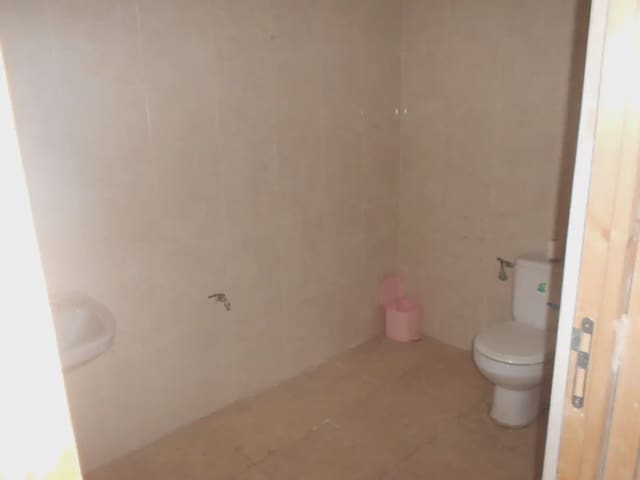 Commerciale da affittare in Manises - 1.400 € (Rif: 9904941)
