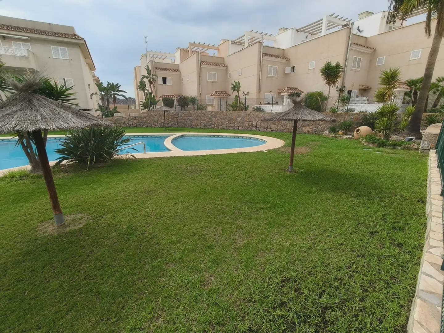 Piso de 2 habitaciones en Los Collados en venta con piscina garaje - 135.900 € (Ref: 10116012)