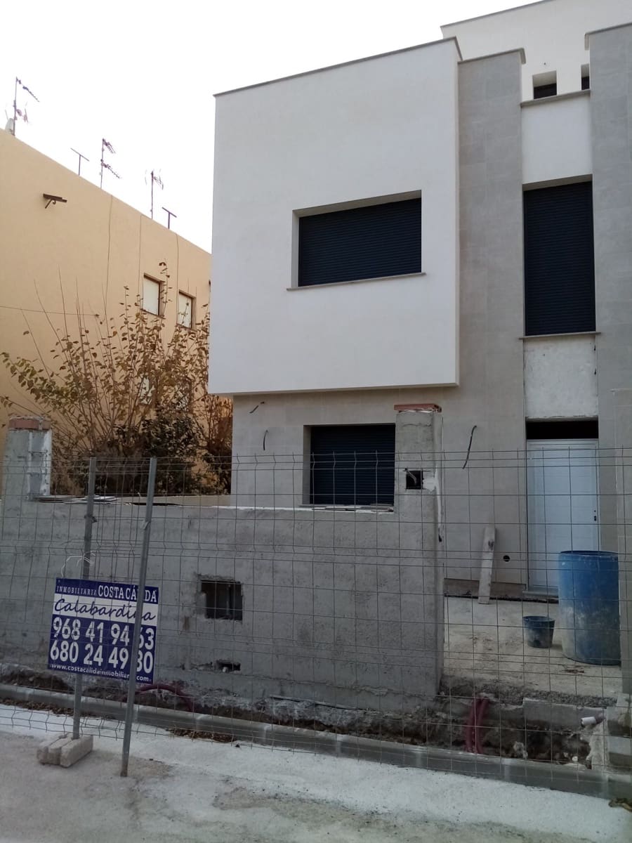 3 soverom Kjedet enebolig til salgs i Calabardina med garasje - € 295 000 (Ref: 9331200)