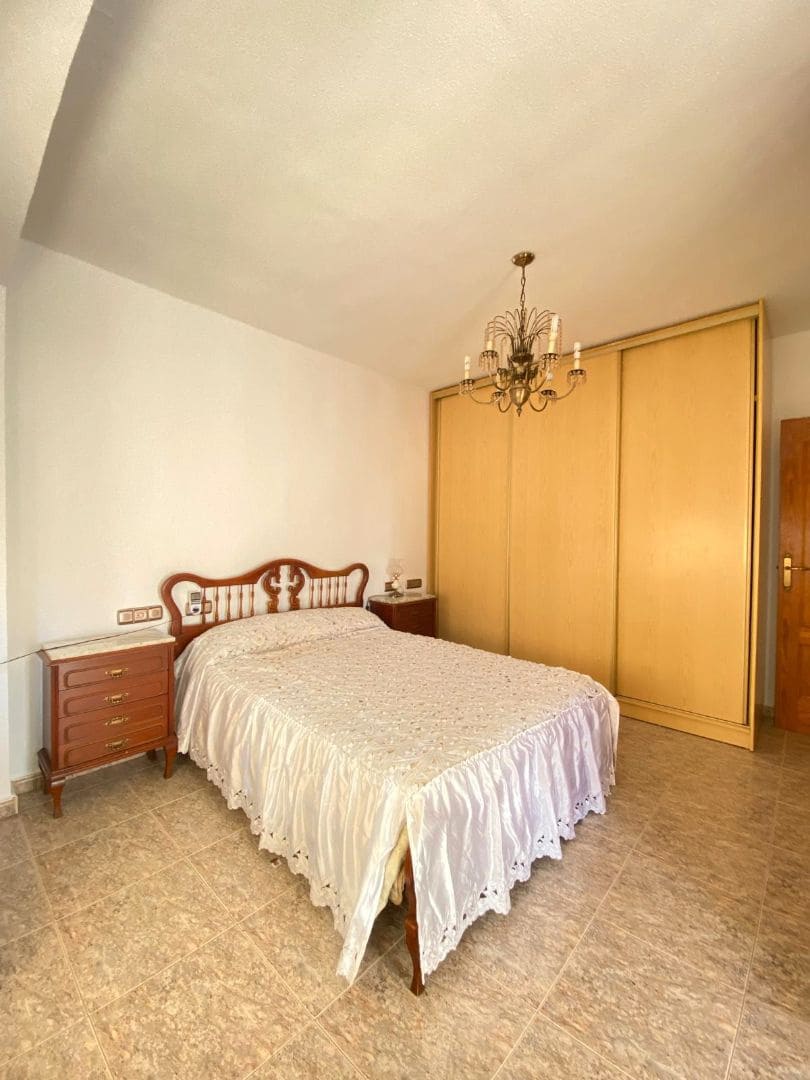 4 quarto Moradia para venda em Aguilas com garagem - 360 000 € (Ref: 9331232)