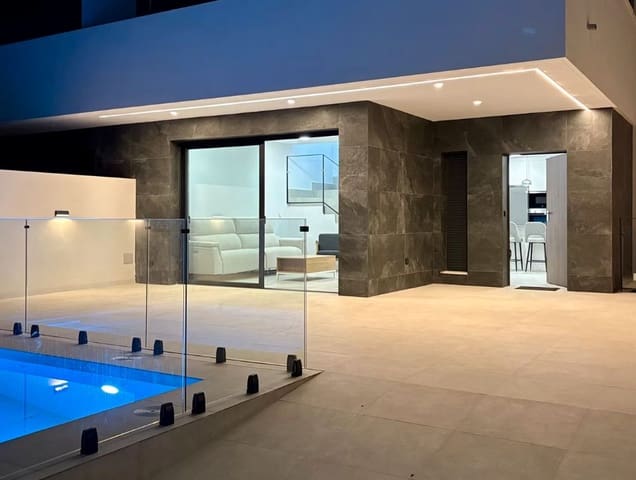 4 soverom Villa til salgs i El Rubial, Aguilas med svømmebasseng garasje - € 405 000 (Ref: 9354526)