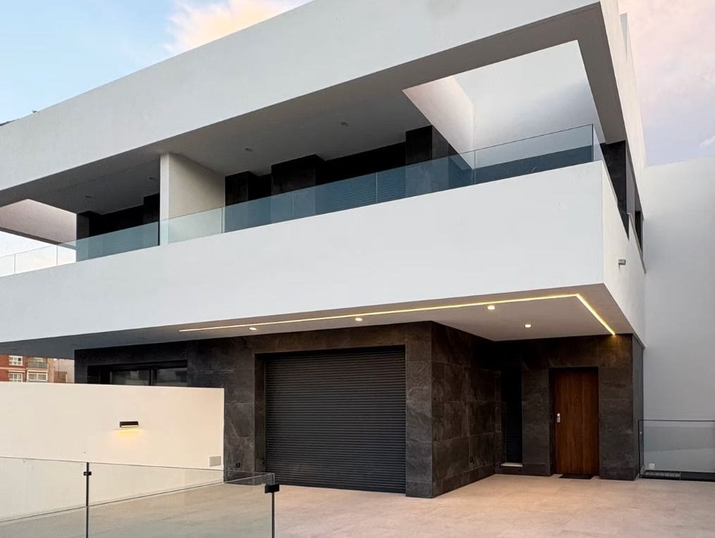 4 soverom Villa til salgs i Aguilas med svømmebasseng garasje - € 405 000 (Ref: 9354526)