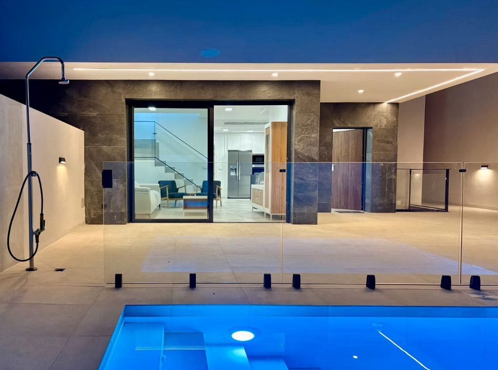 4 soverom Villa til salgs i Aguilas med svømmebasseng garasje - € 405 000 (Ref: 9354526)