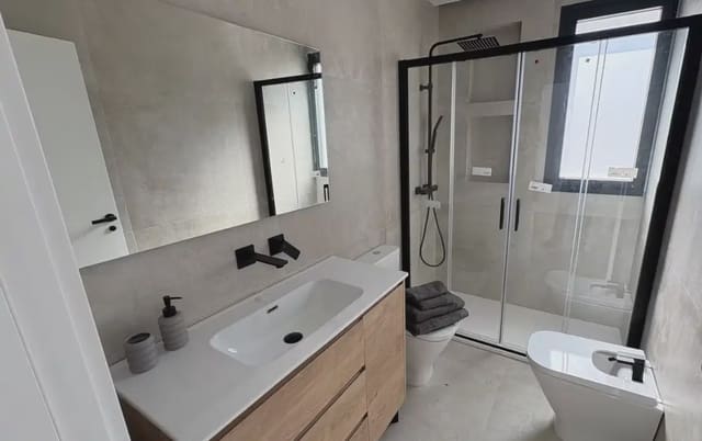 4 makuuhuone Huvila myytävänä paikassa El Rubial, Aguilas mukana uima-altaan 
autotalli - 405 000 € (Ref: 9354526)