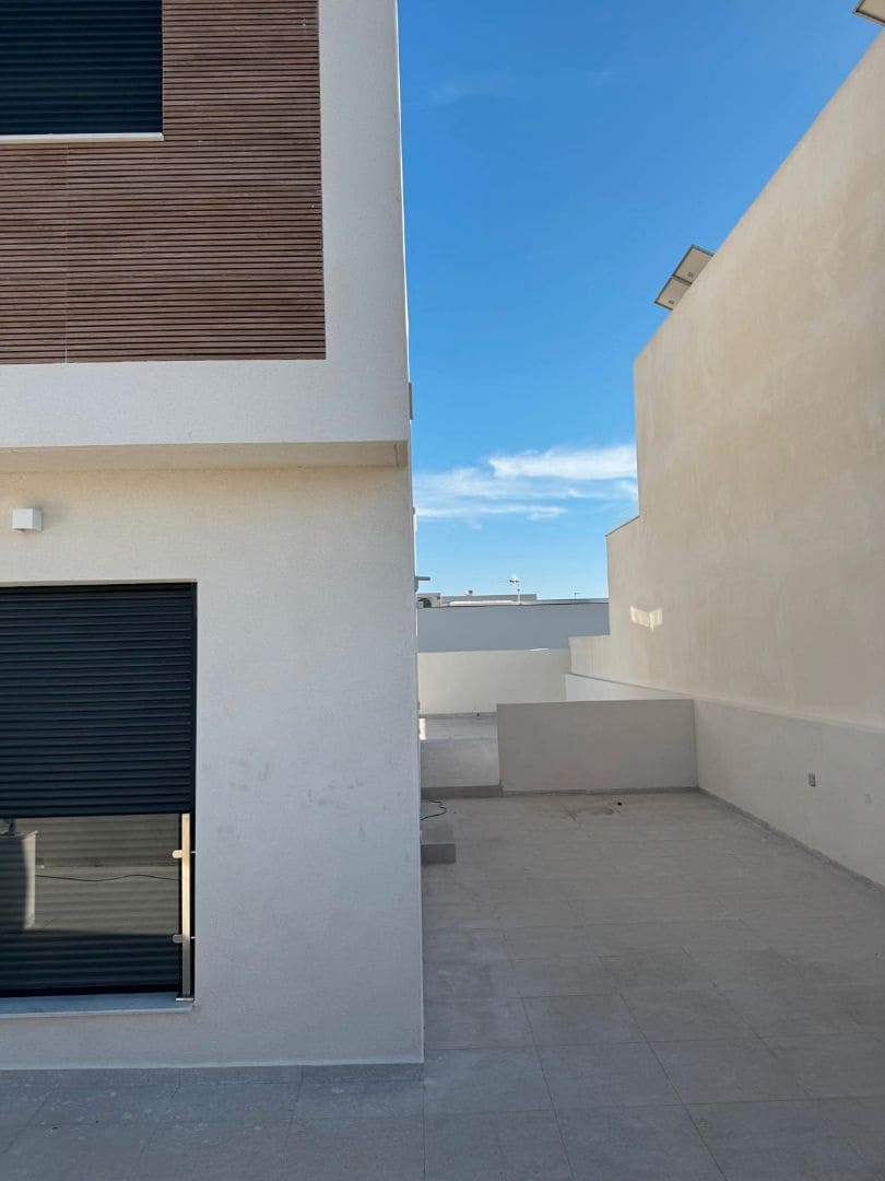 4 makuuhuone Huvila myytävänä paikassa Aguilas mukana uima-altaan 
autotalli - 350 000 € (Ref: 9473303)