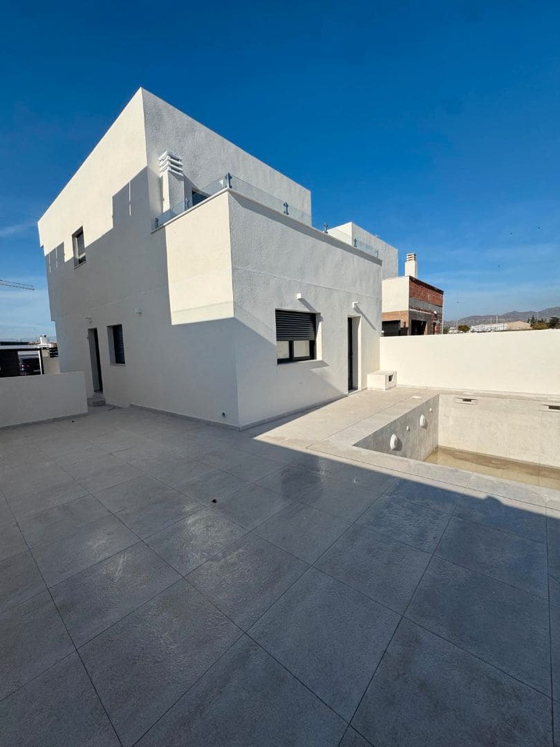 4 makuuhuone Huvila myytävänä paikassa Aguilas mukana uima-altaan 
autotalli - 350 000 € (Ref: 9473303)