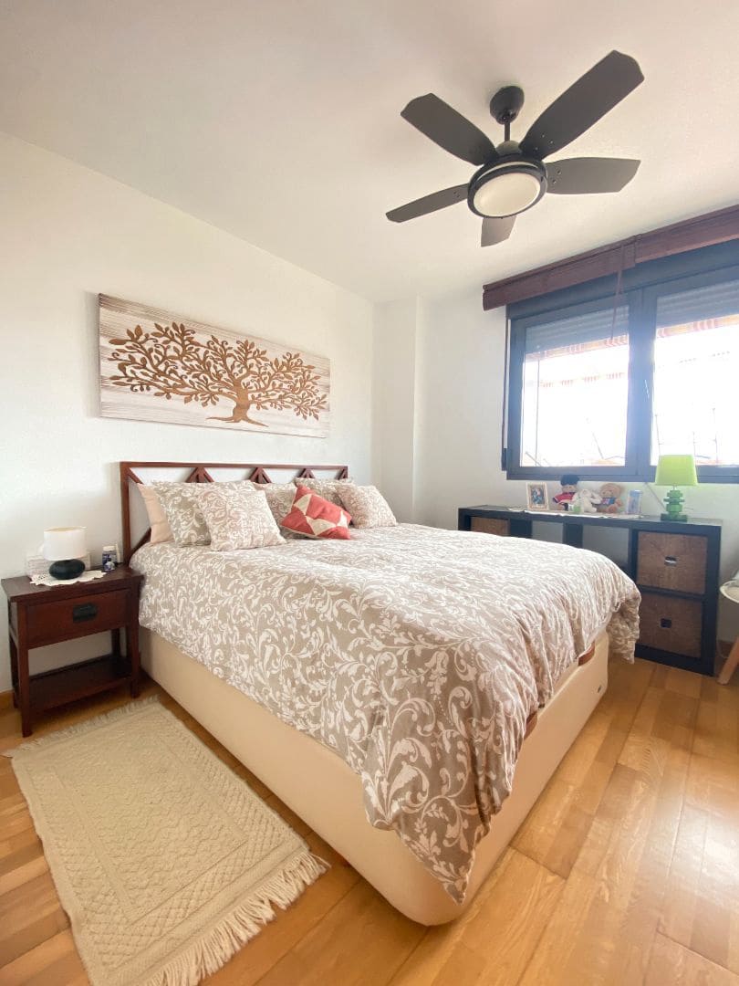 2 sypialnia Penthouse na sprzedaż w Aguilas z basenem garażem - 210 000 € (Ref: 9592198)