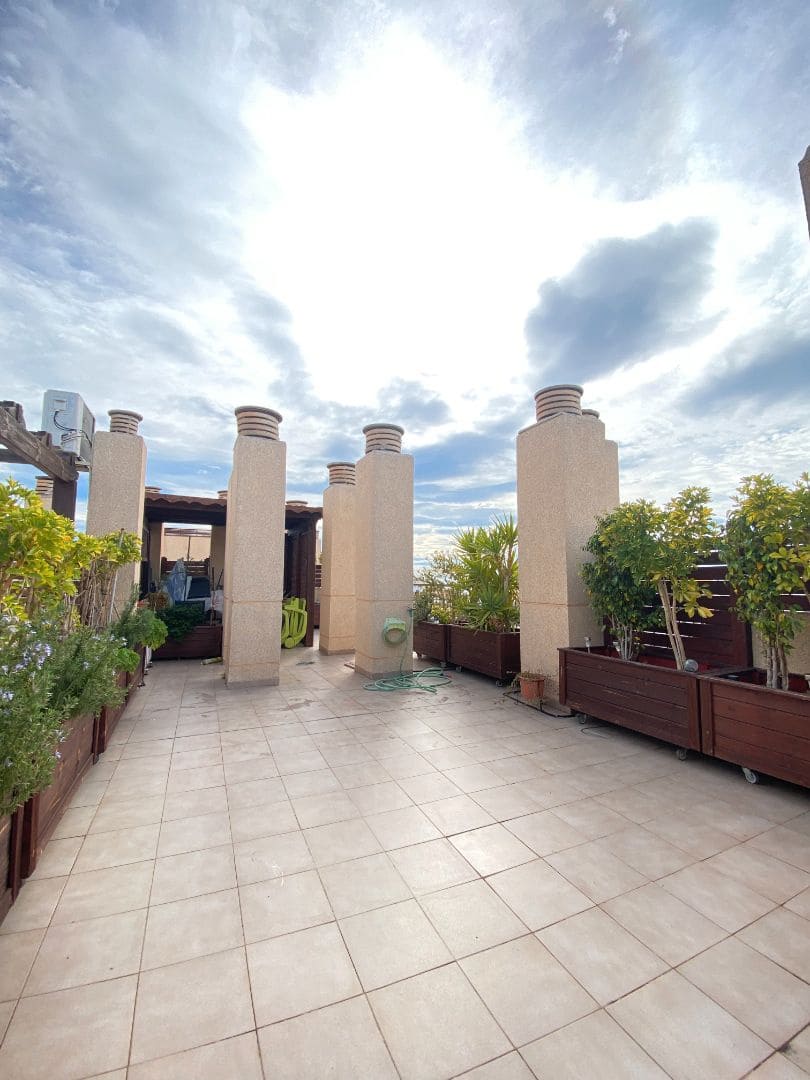 2 sypialnia Penthouse na sprzedaż w Aguilas z basenem garażem - 210 000 € (Ref: 9592198)