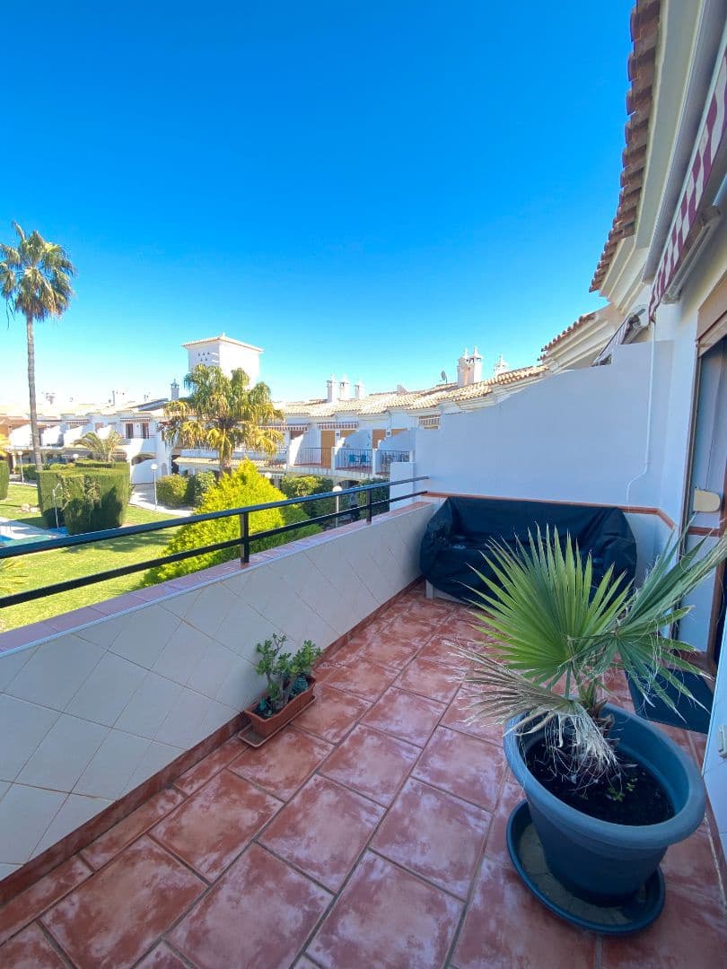 3 bedroom Beach Apartment for sale in Calabardina with pool garage - € 220,000 (Ref: 9628289)