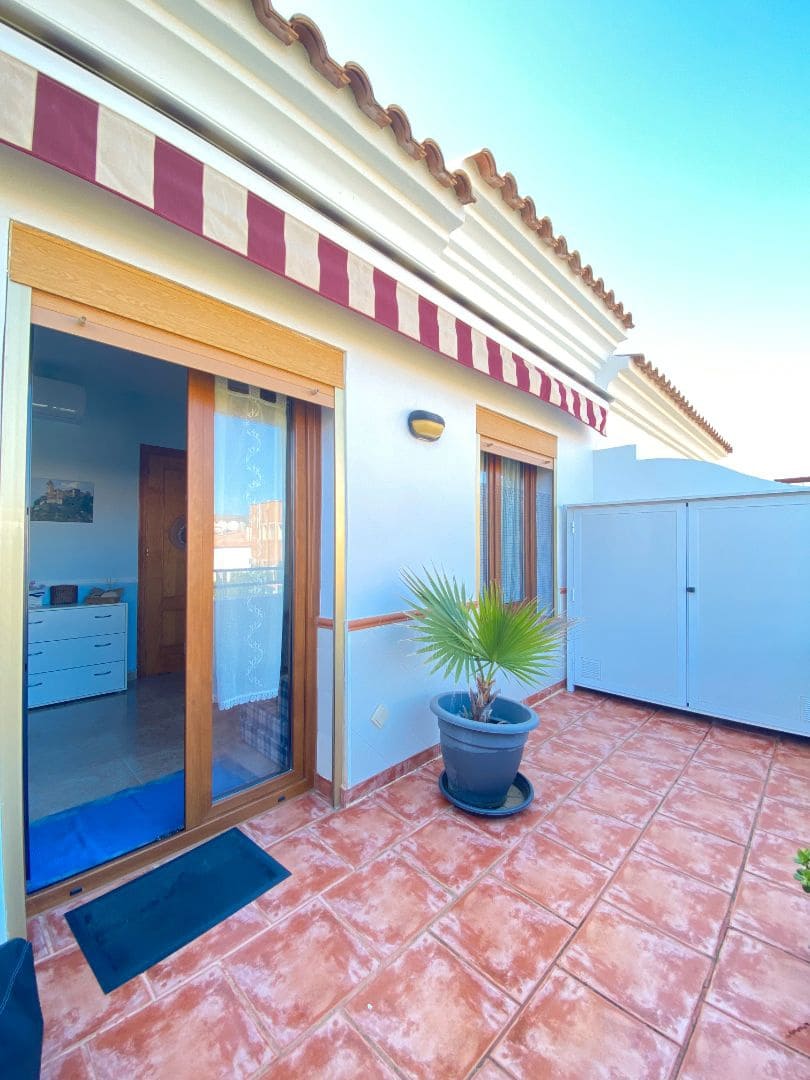 3 bedroom Beach Apartment for sale in Calabardina with pool garage - € 220,000 (Ref: 9628289)