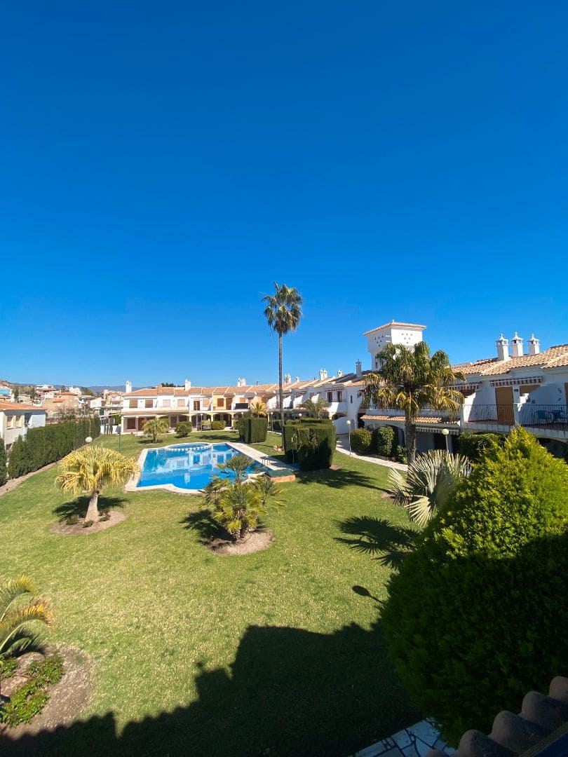 3 bedroom Beach Apartment for sale in Calabardina with pool garage - € 220,000 (Ref: 9628289)