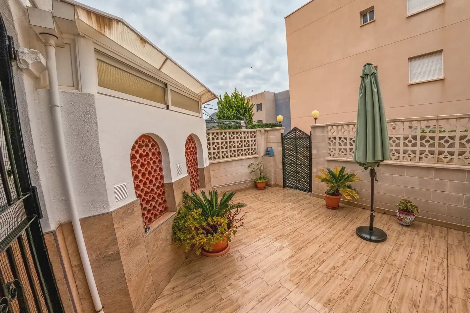 3 slaapkamer Huis te koop in Calabardina met zwembad garage - € 215.000 (Ref: 9856027)