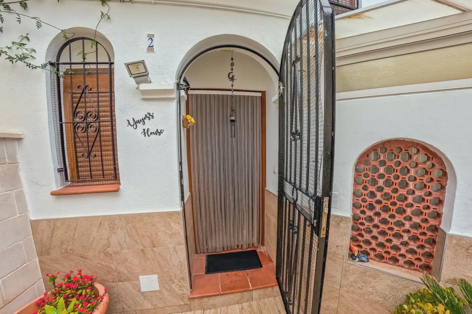 3 slaapkamer Huis te koop in Calabardina met zwembad garage - € 215.000 (Ref: 9856027)