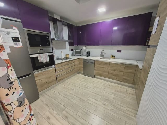Casa de 4 habitaciones en Casco Antiguo, Aguilas en alquiler - 1.500 € (Ref: 9912295)