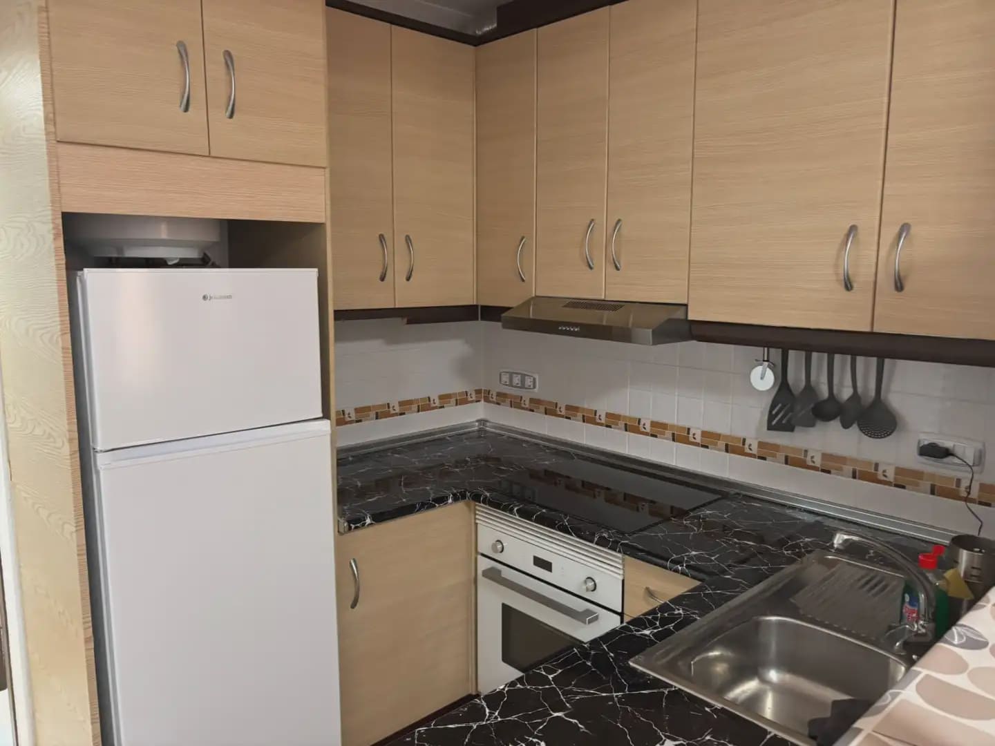 2 Zimmer Apartment zu vermieten in Los Collados mit Pool - 2.200 € (Ref: 9919131)