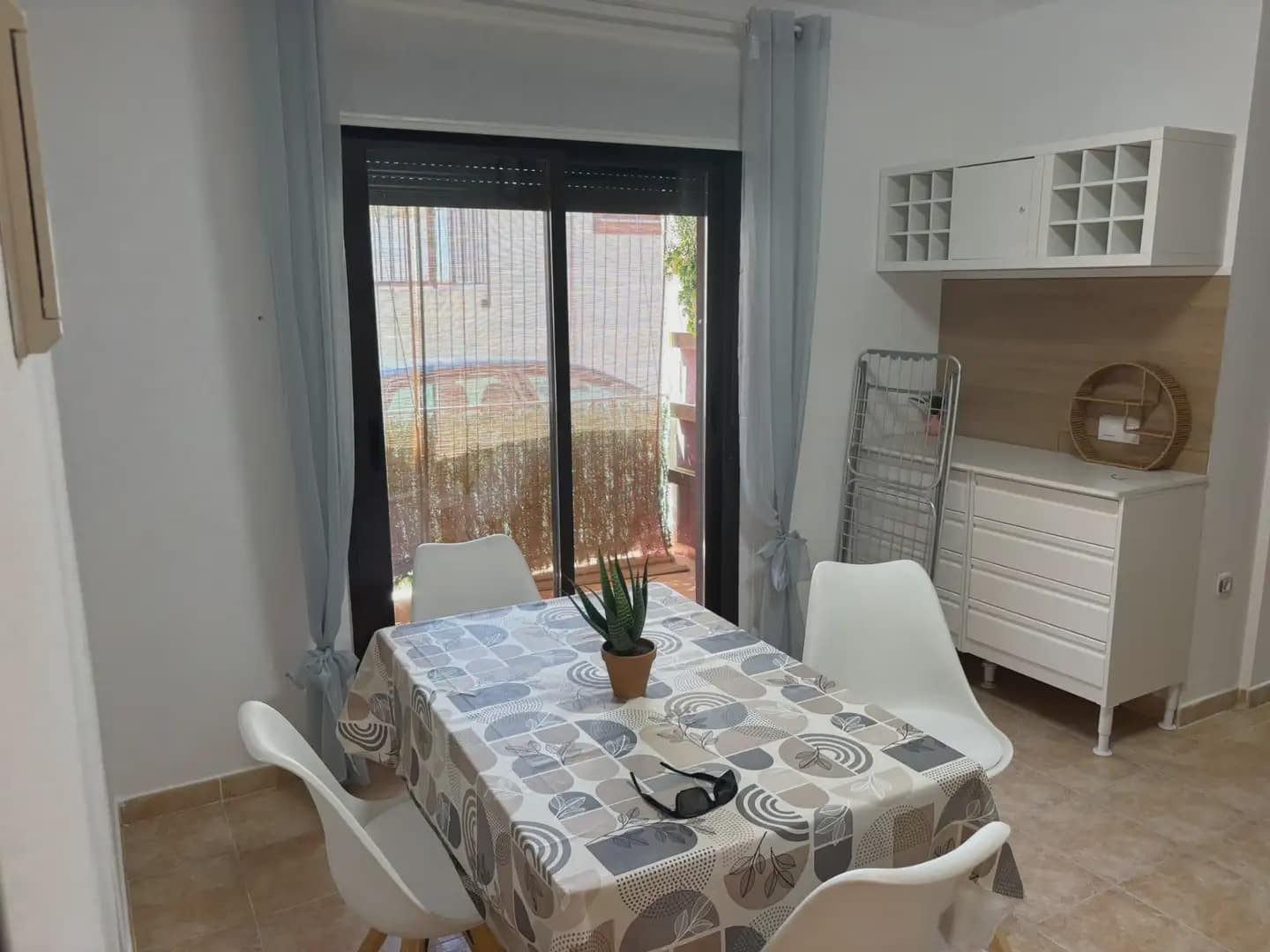 2 Zimmer Apartment zu vermieten in Los Collados mit Pool - 2.200 € (Ref: 9919131)