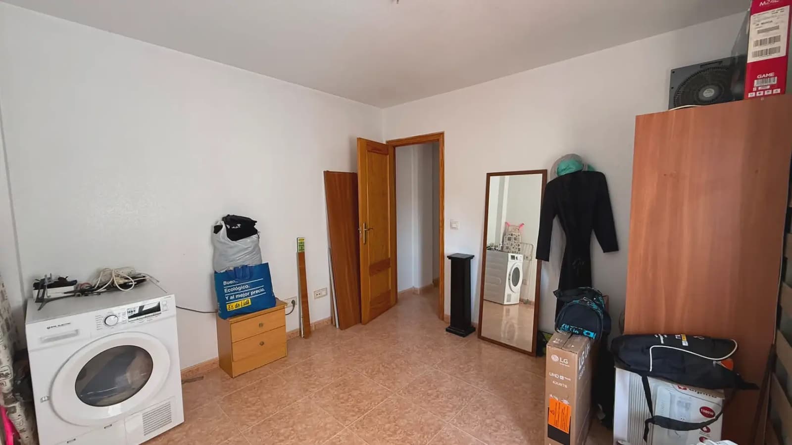 2 bedroom Apartment for sale in Aguilas - € 115,000 (Ref: 9928333)