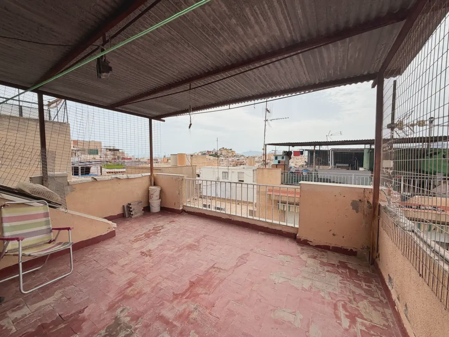 4 slaapkamer Halfvrijstaande villa te koop in Aguilas - € 105.000 (Ref: 9970292)