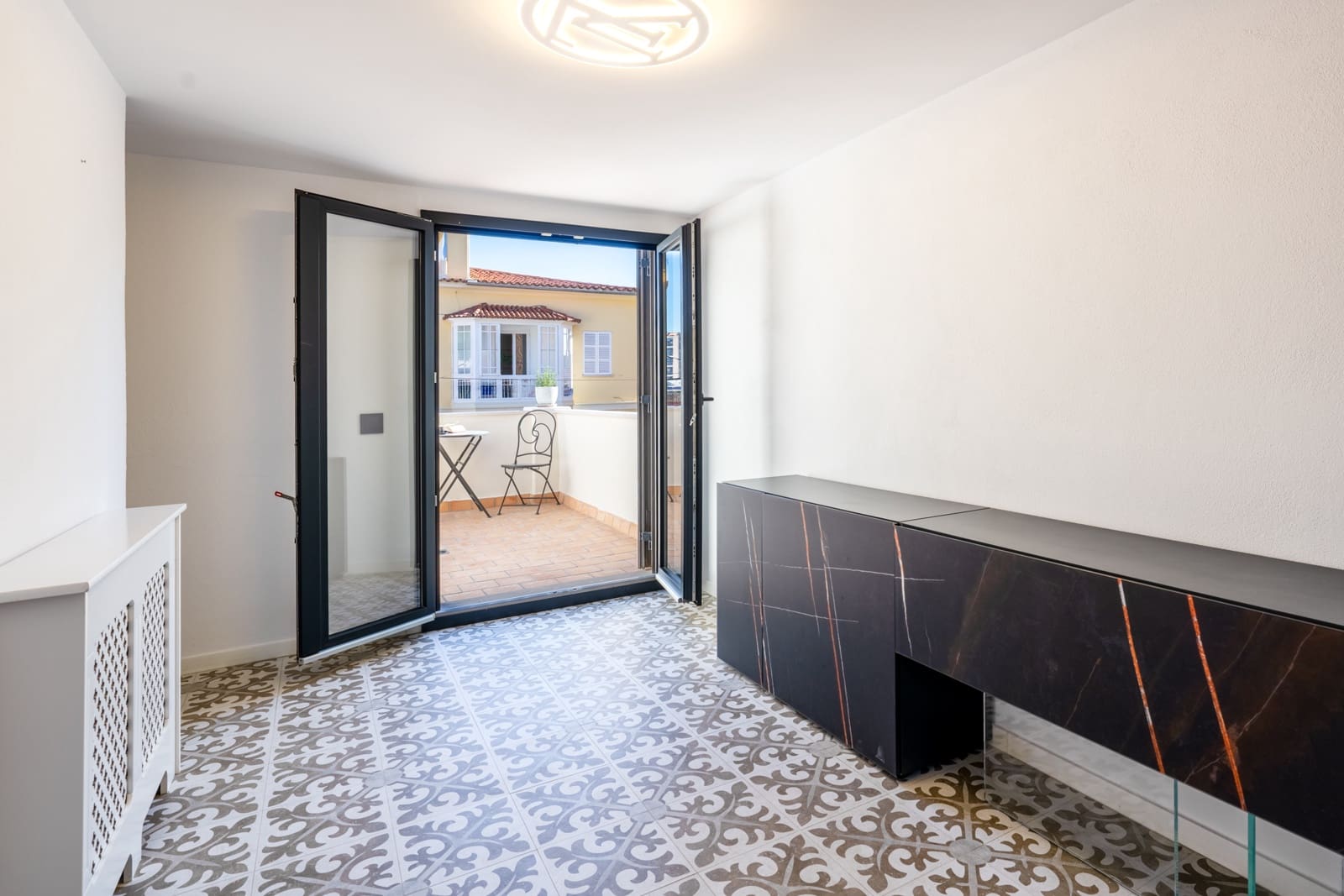 3 soverom Hus til salgs i Palma de Mallorca med svømmebasseng garasje - € 1 490 000 (Ref: 8889325)