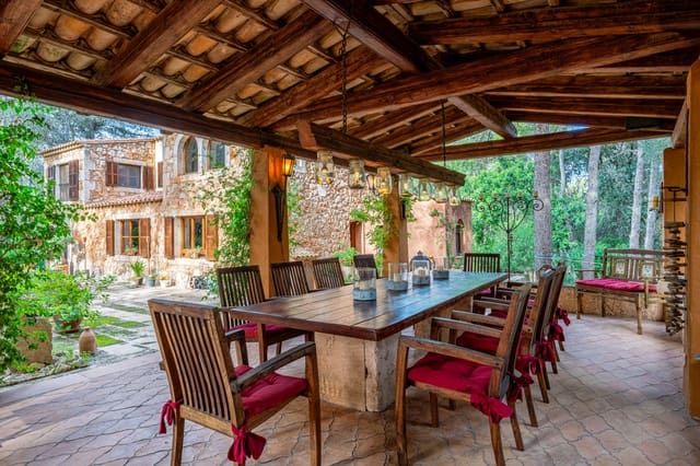 3 sypialnia Finka/Dom wiejski na sprzedaż w Portocolom, Felanitx z basenem garażem - 1 695 000 € (Ref: 8892098)