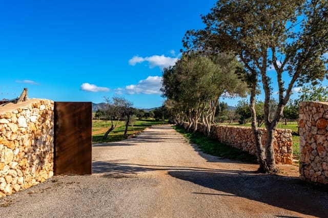 4 chambre Finca/Maison de Campagne à vendre à Cas Concos, Felanitx avec piscine garage - 3 900 000 € (Ref: 8937835)