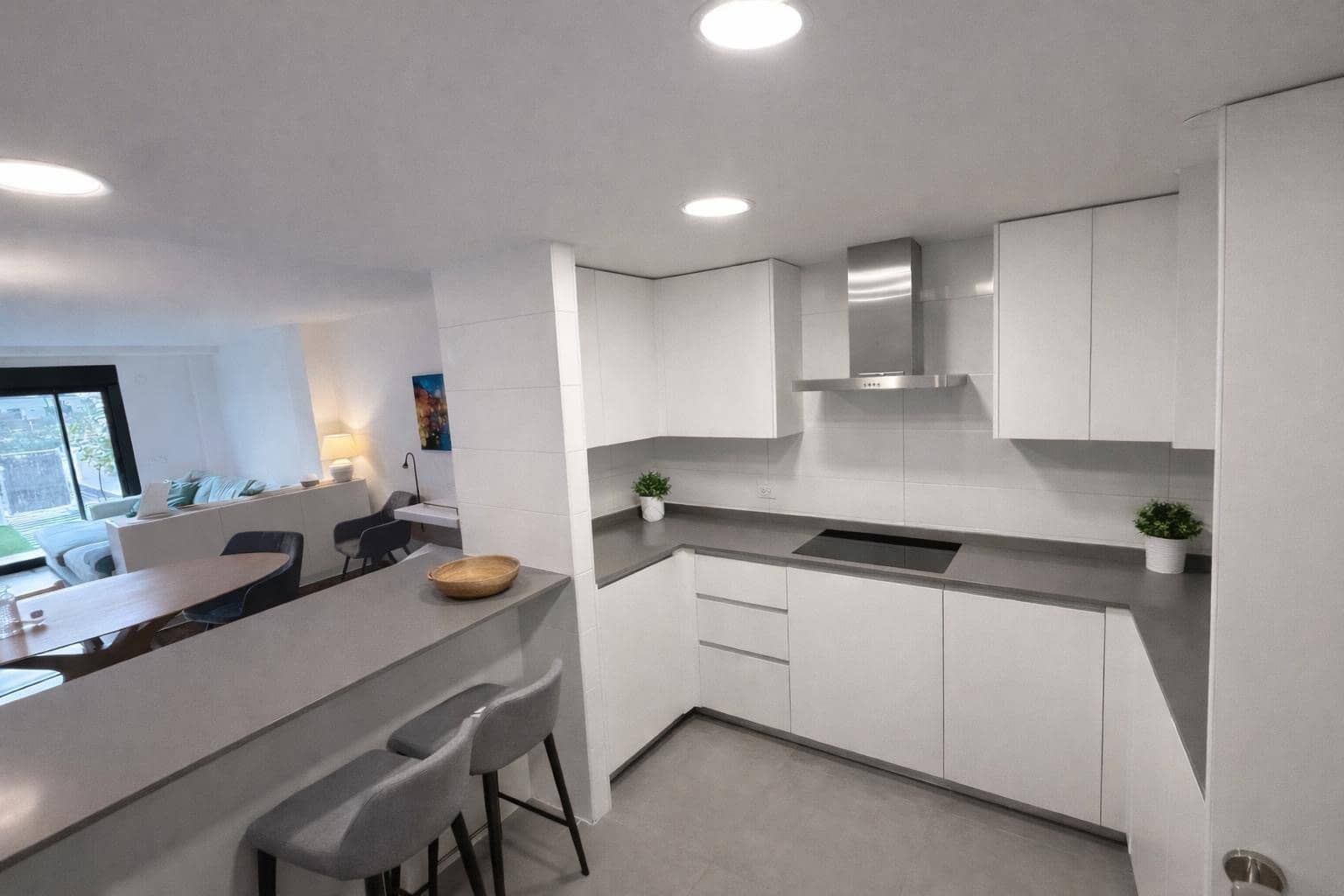 4 soveværelse Lejlighed til salg i Santa Ponsa med swimmingpool - € 1.095.000 (Ref: 9737342)