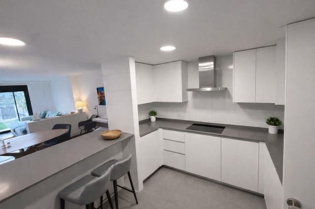 4 soveværelse Lejlighed til salg i Santa Ponsa, Calvià med swimmingpool - € 1.095.000 (Ref: 9737342)