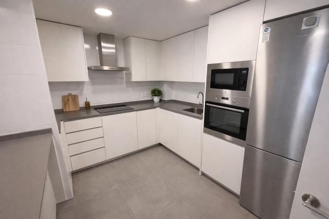 4 soveværelse Lejlighed til salg i Santa Ponsa, Calvià med swimmingpool - € 1.095.000 (Ref: 9737342)