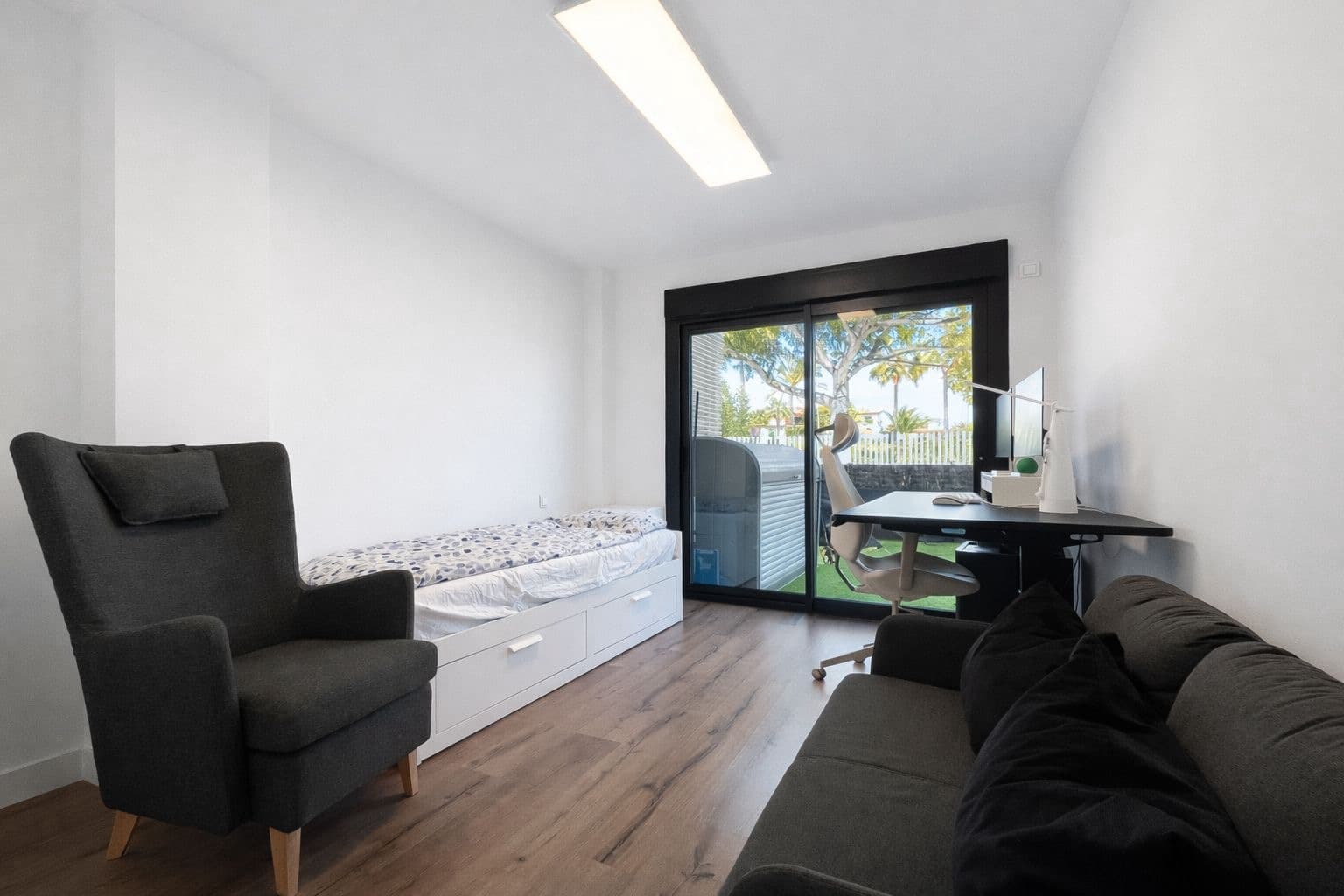 4 bedroom Apartment for sale in Santa Ponsa with pool - € 1,095,000 (Ref: 9737342)