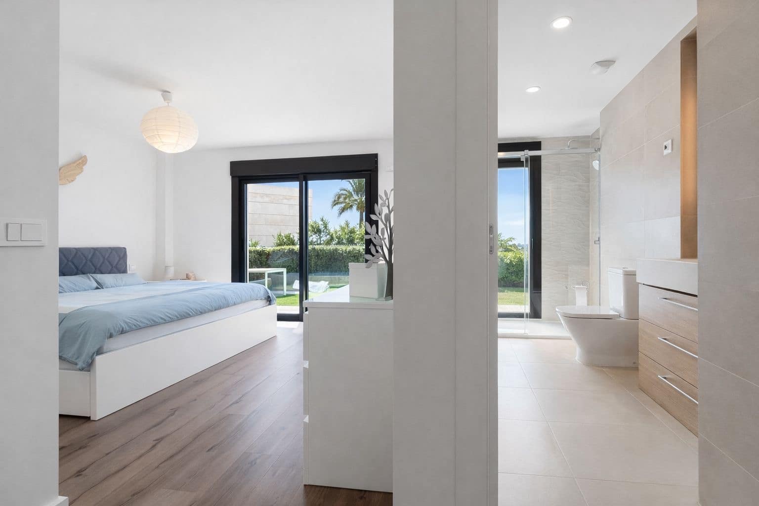 4 bedroom Apartment for sale in Santa Ponsa with pool - € 1,095,000 (Ref: 9737342)