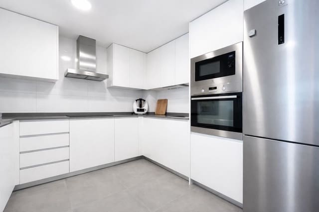 4 Zimmer Apartment zu verkaufen in Santa Ponsa, Calvià mit Pool - 1.095.000 € (Ref: 9737342)