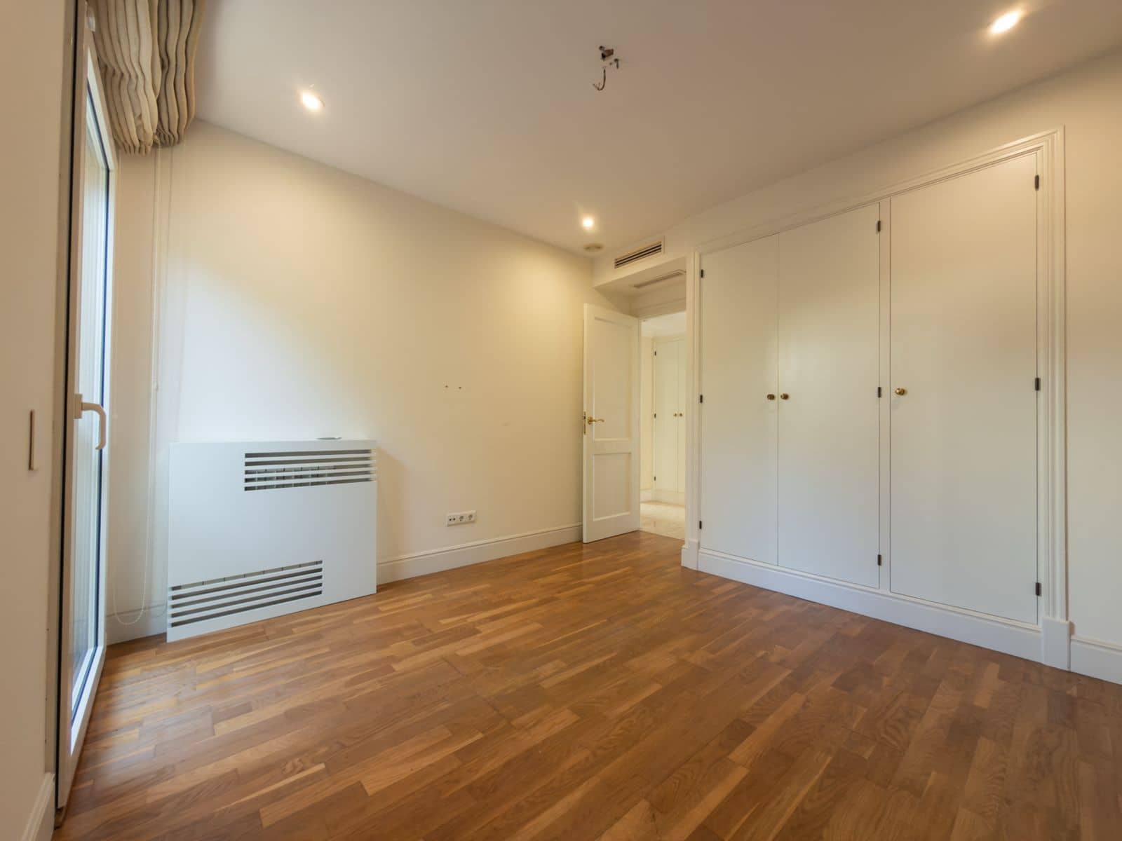 4 soverom Leilighet til salgs i Palma de Mallorca med svømmebasseng garasje - € 1 395 000 (Ref: 9765047)