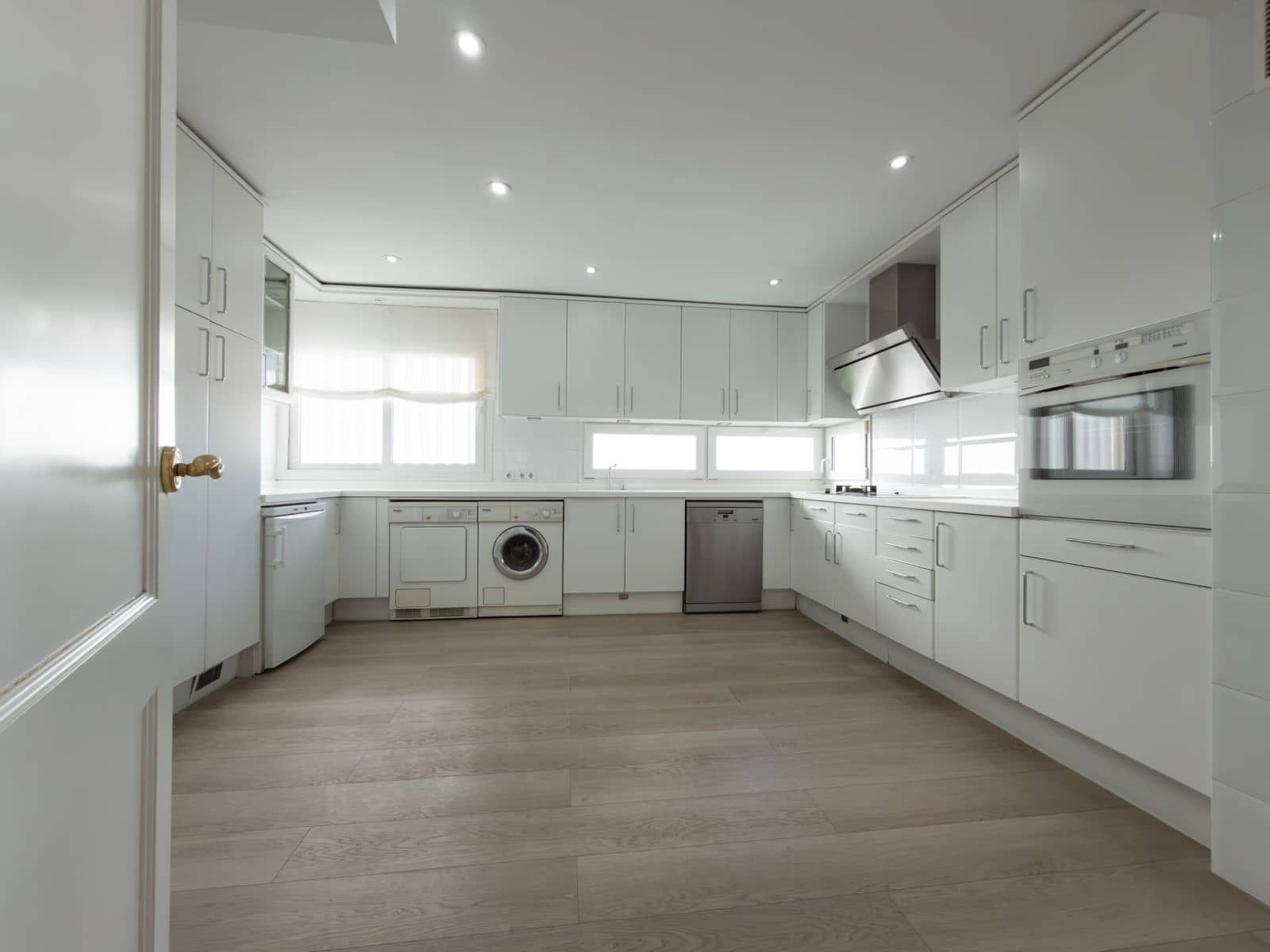 4 soverom Leilighet til salgs i Palma de Mallorca med svømmebasseng garasje - € 1 395 000 (Ref: 9765047)