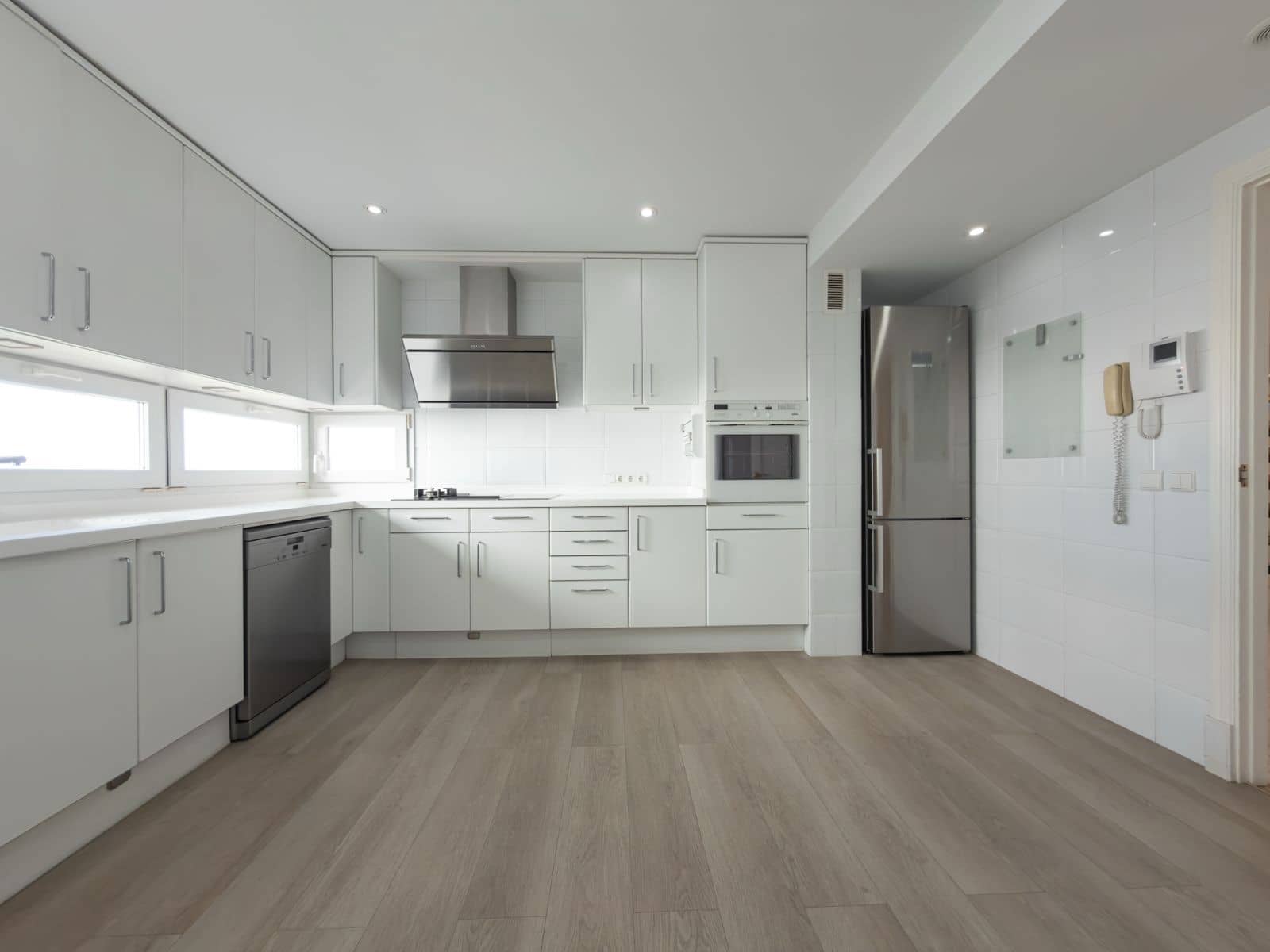 4 soverom Leilighet til salgs i Palma de Mallorca med svømmebasseng garasje - € 1 395 000 (Ref: 9765047)