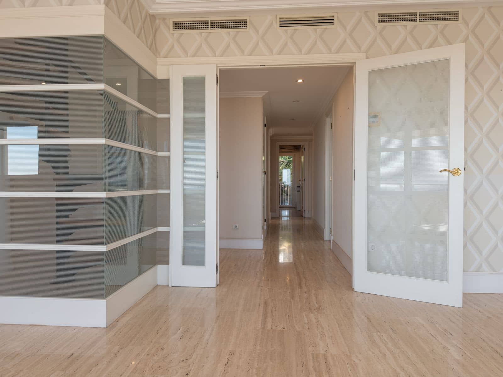 4 soverom Leilighet til salgs i Palma de Mallorca med svømmebasseng garasje - € 1 395 000 (Ref: 9765047)