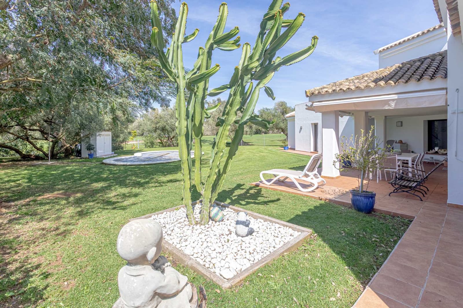 3 quarto Moradia para venda em Chiclana de la Frontera com piscina - 748 000 € (Ref: 8887006)