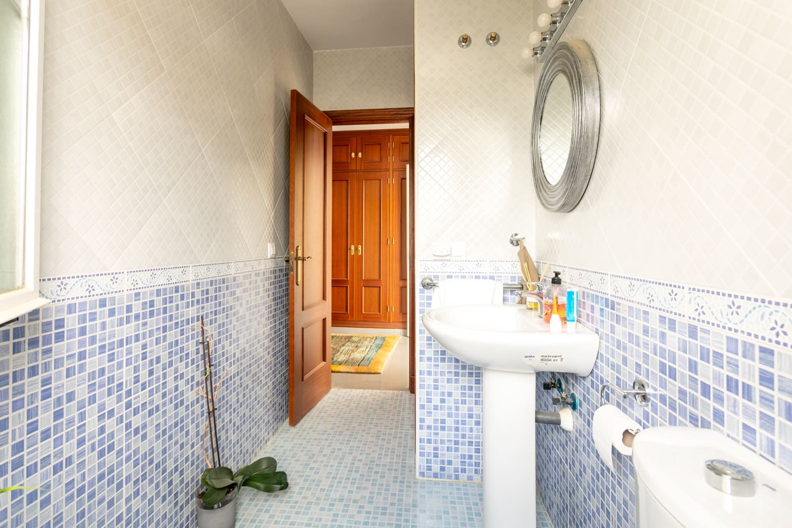 Chalet de 3 habitaciones en Chiclana de la Frontera en venta con piscina garaje - 650.000 € (Ref: 9465857)