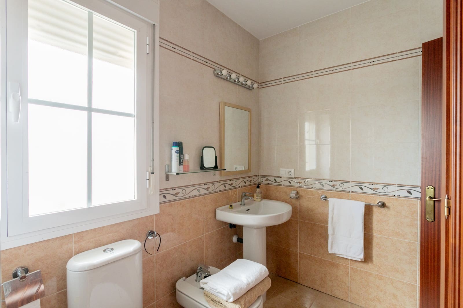 Chalet de 3 habitaciones en Chiclana de la Frontera en venta con piscina garaje - 650.000 € (Ref: 9465857)