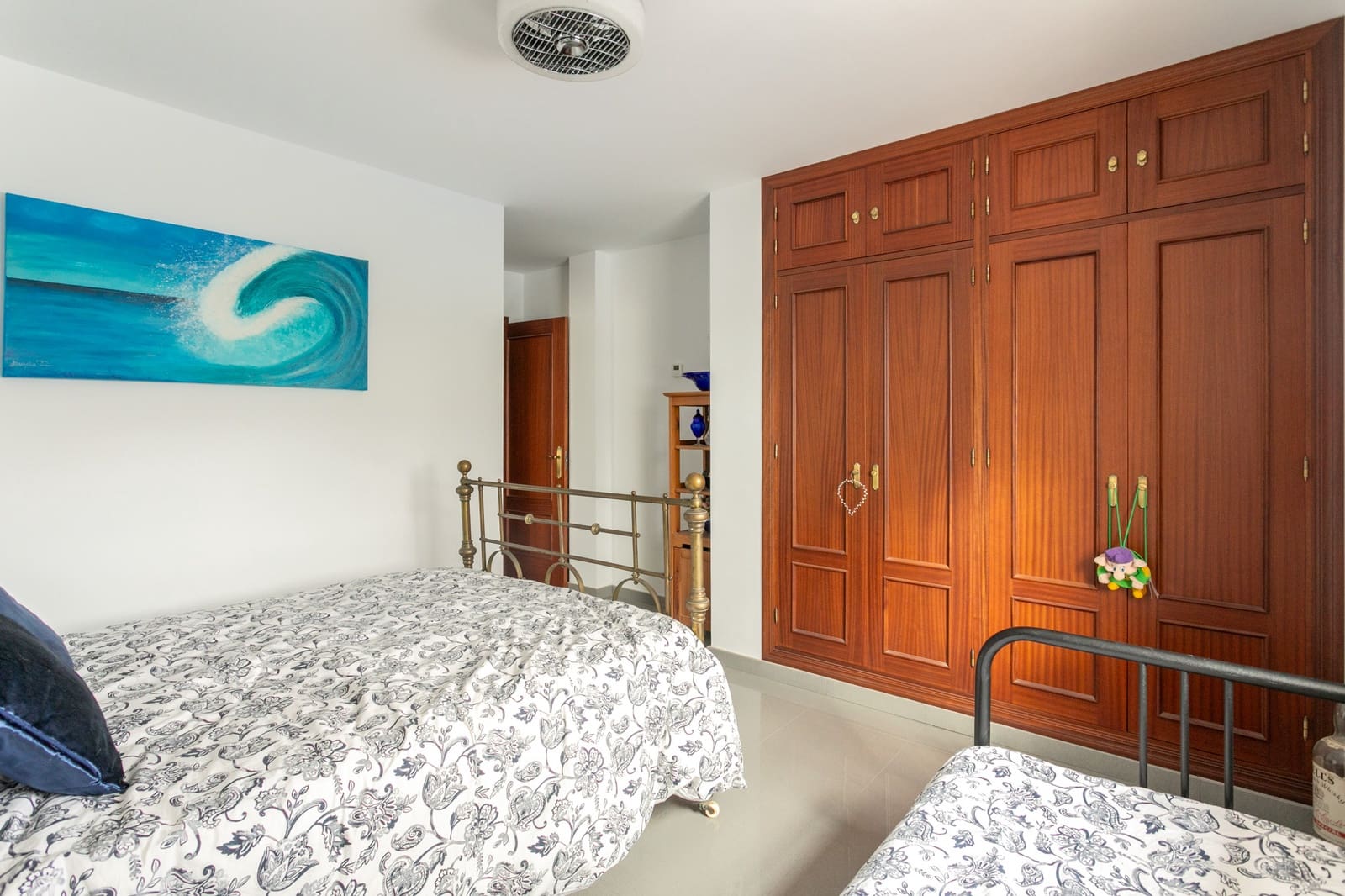 Chalet de 3 habitaciones en Chiclana de la Frontera en venta con piscina garaje - 650.000 € (Ref: 9465857)